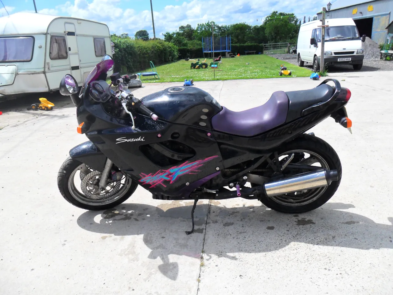 Suzuki GSX600F motorcycle
