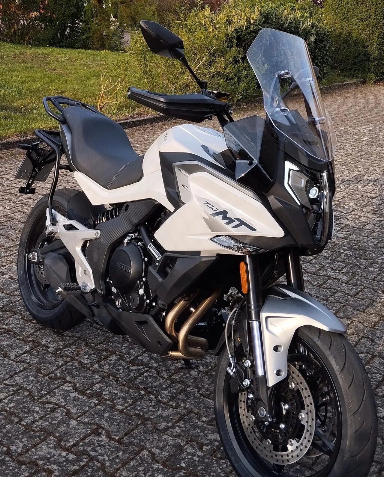 CFMoto 700 MT adventure tourer