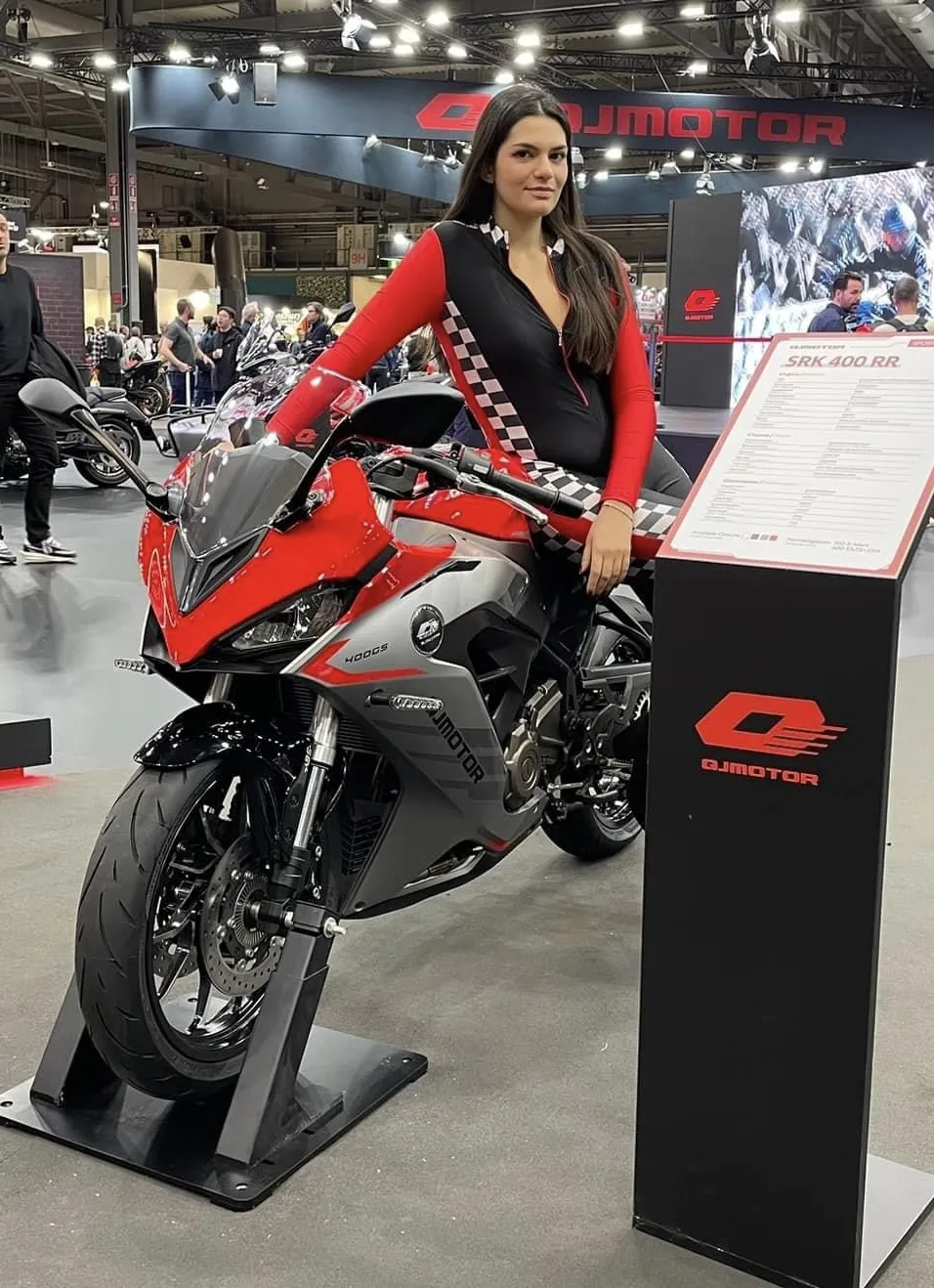 QJMotor SRK 400RR