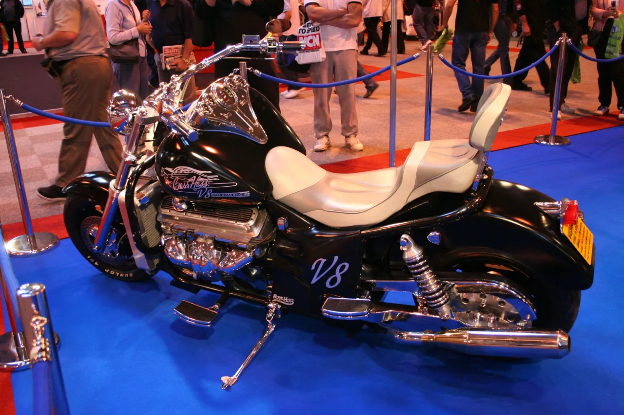 Boss Hoss V8 motorfiets op beurs