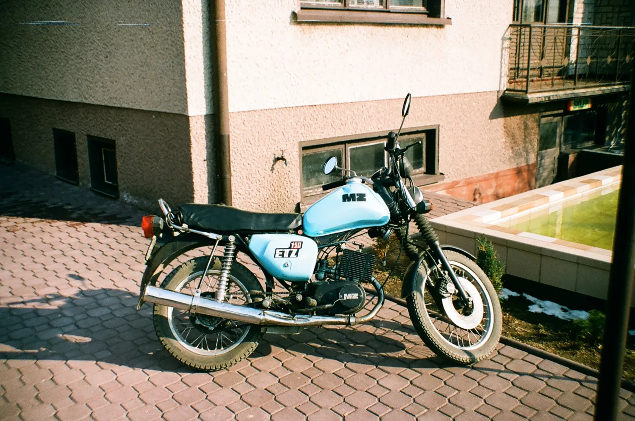 MZ ETZ 150 klassieke tweetakt motorfiets