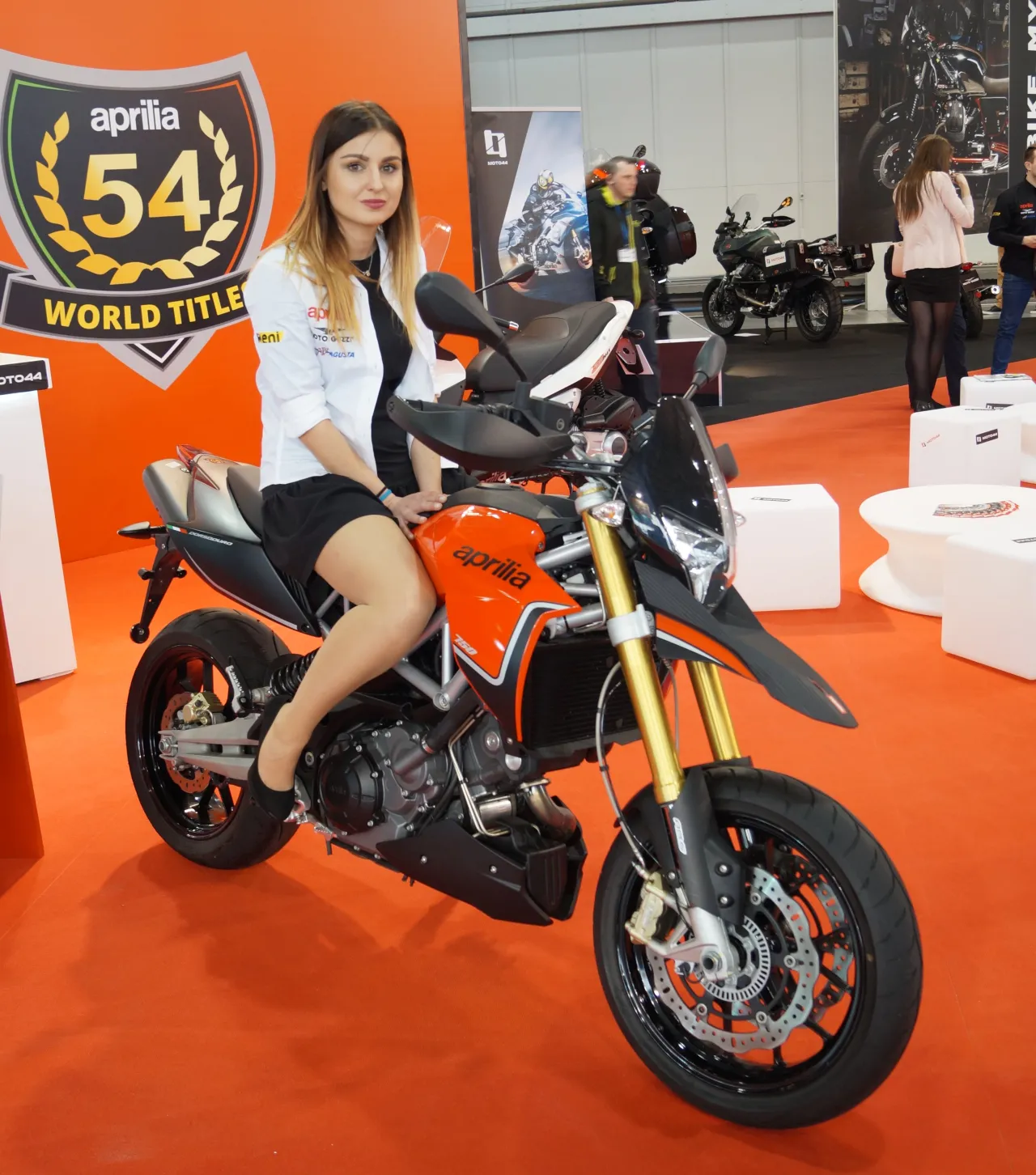 Aprilia Dorsoduro 750 op motorshow