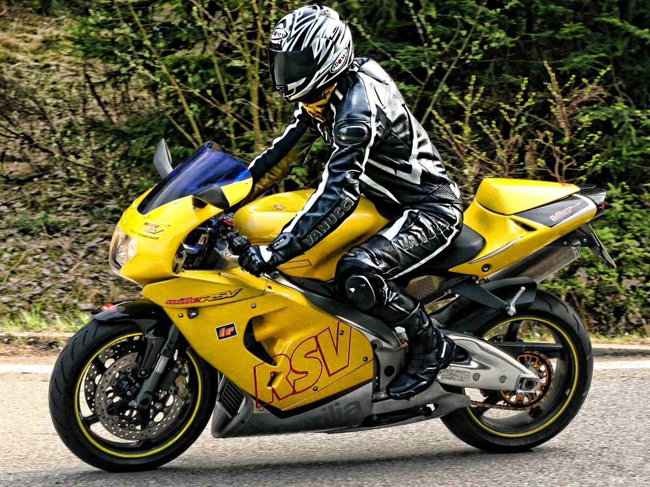 Aprilia RSV Mille sportmotor