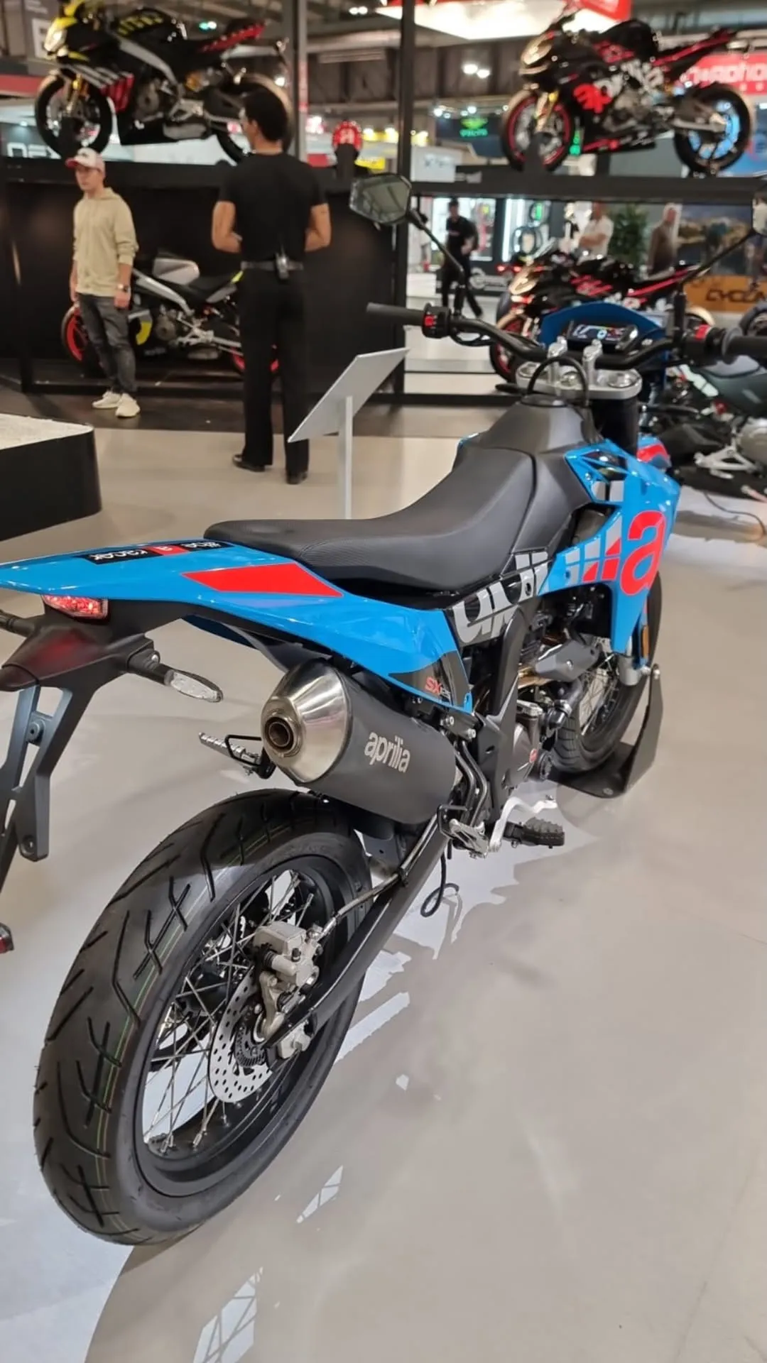 Aprilia SX 125 2026 achterzijde