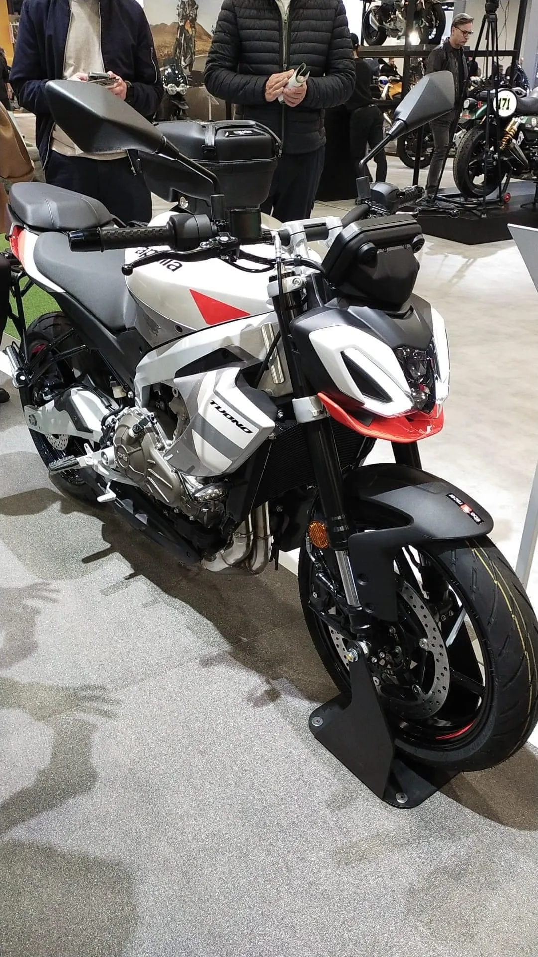Aprilia Tuono 457 op EICMA