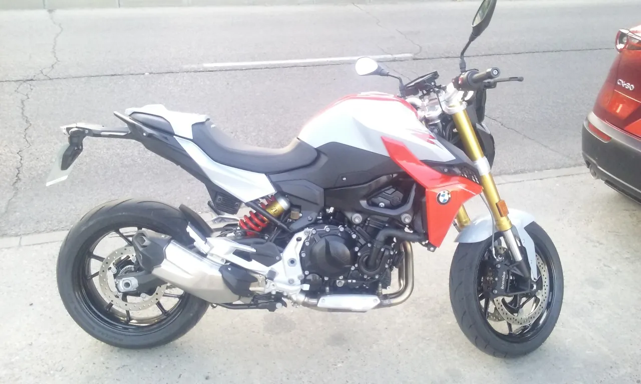 BMW F 900 R naked motorcycle, side view
