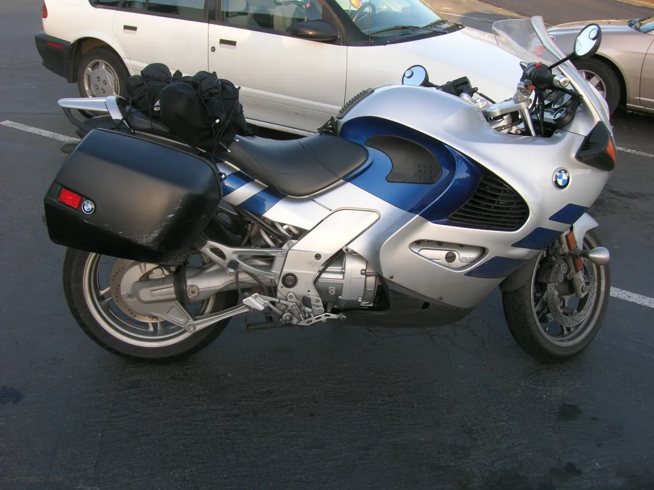 BMW K1200RS blauw-zilver kleuruitvoering