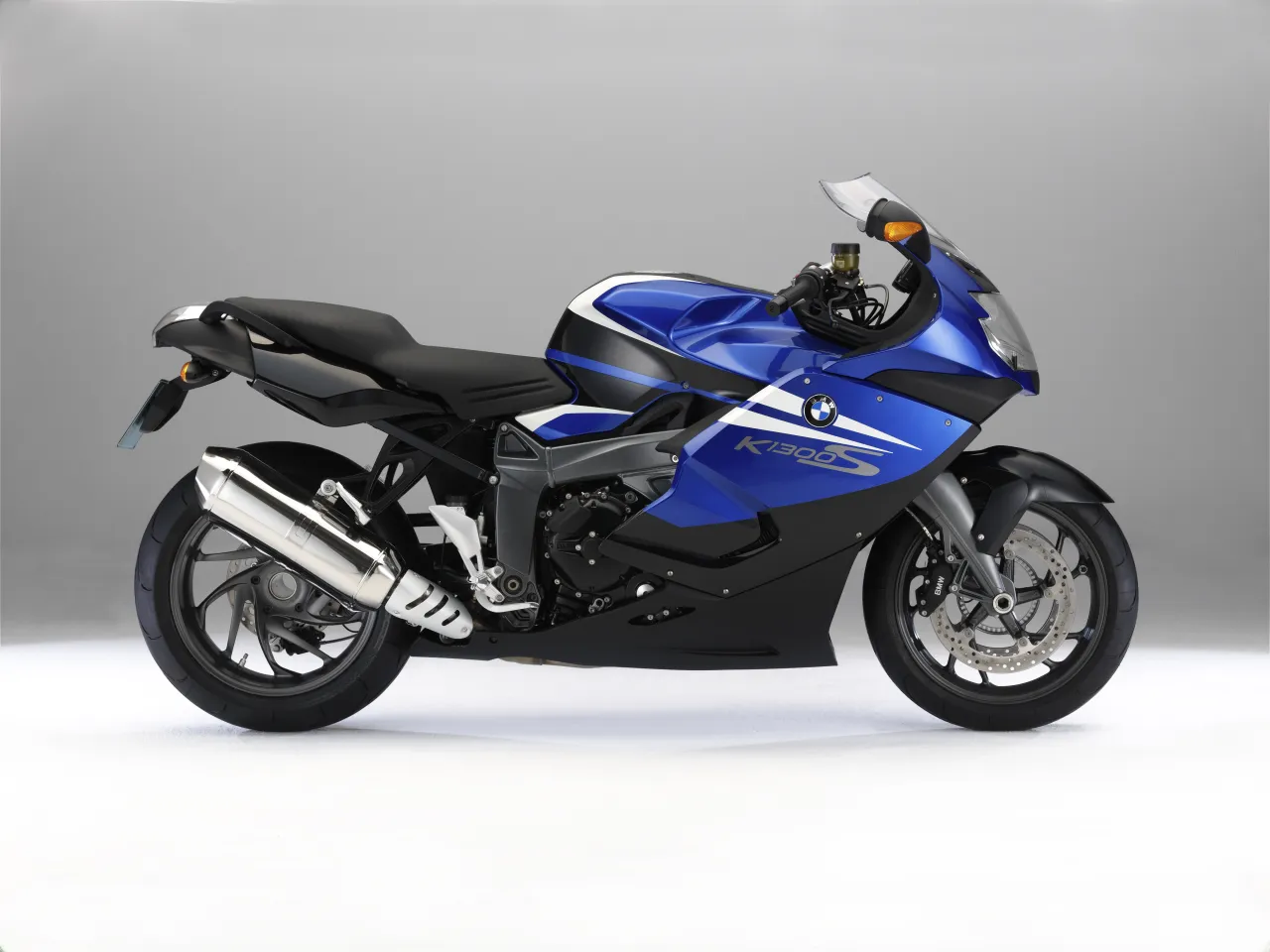 BMW K 1300 S drie kleurvarianten