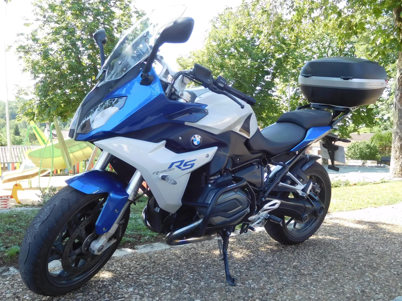 BMW R1200RS sportmotor halffairing zijaanzicht