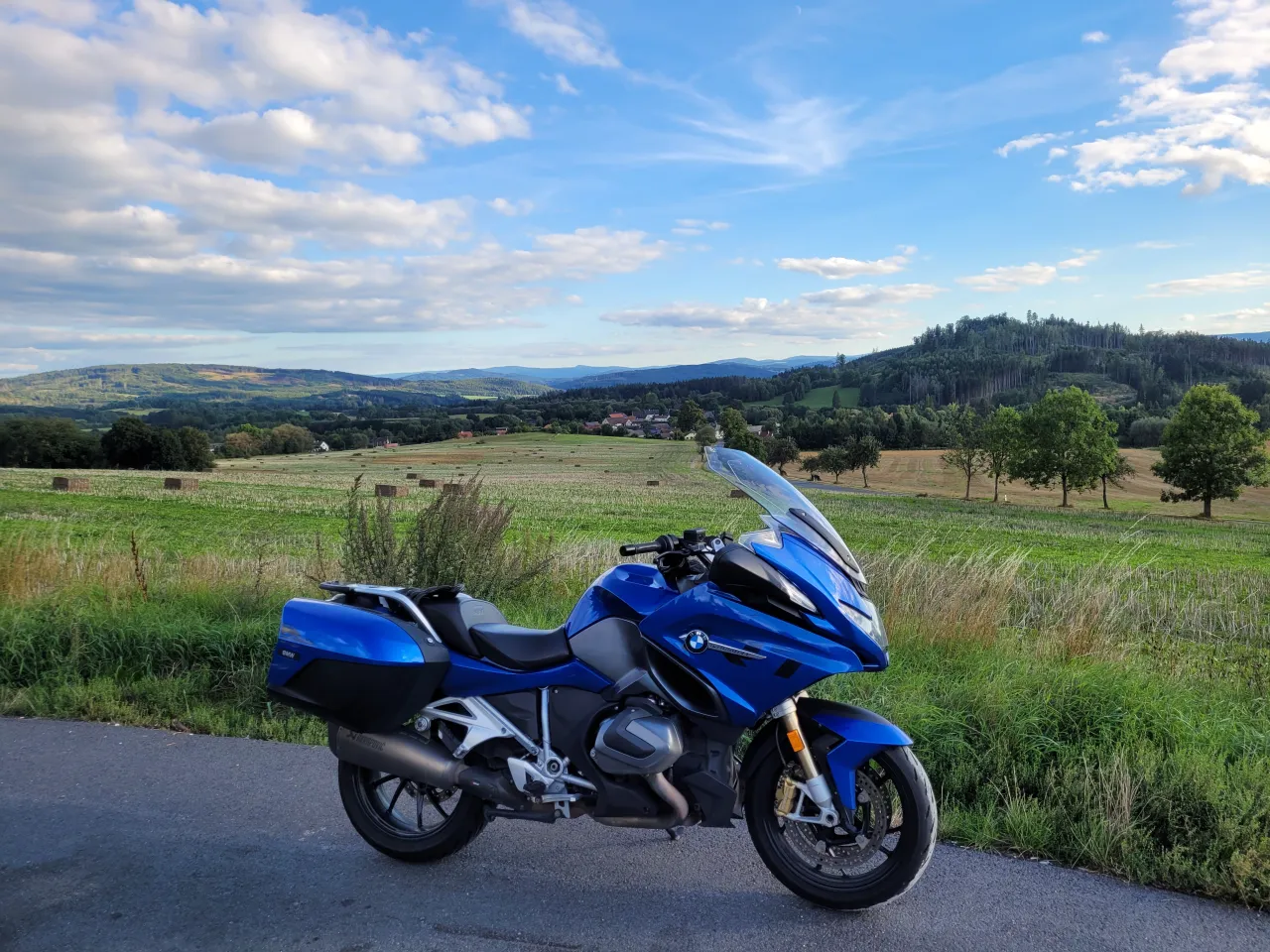 BMW R 1250 RT zijaanzicht