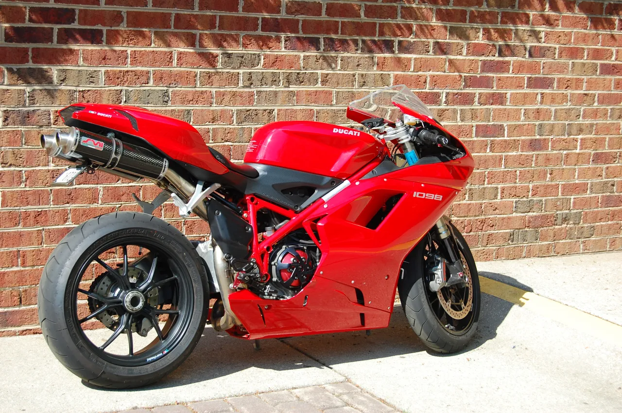 Ducati 1098 superbike zijaanzicht