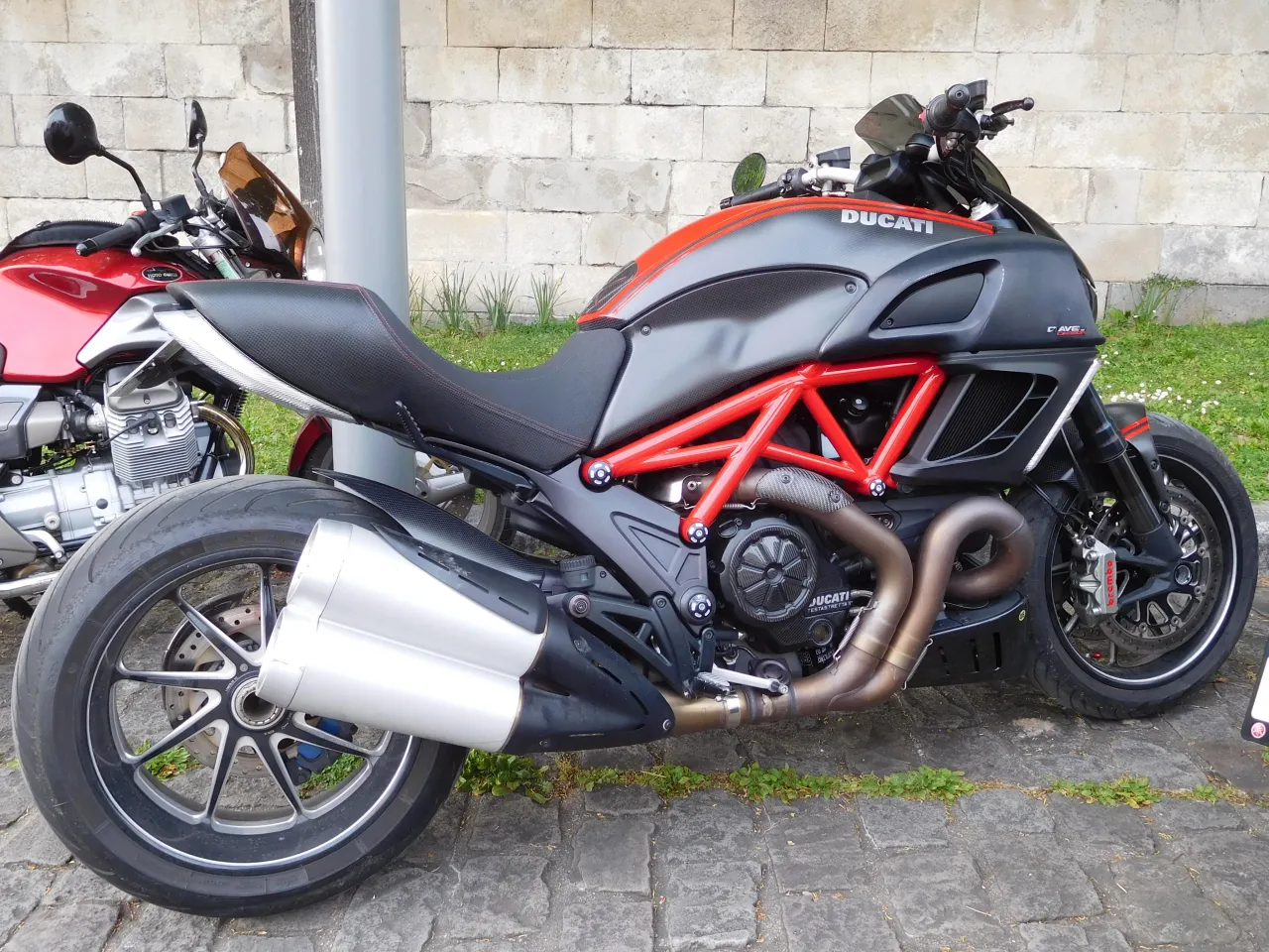 Ducati Diavel Carbon