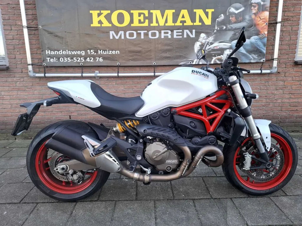 Ducati Monster 821