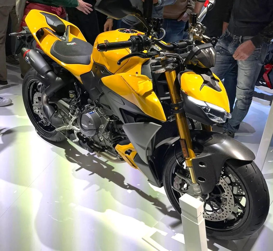 Ducati Streetfighter V2 S in geel