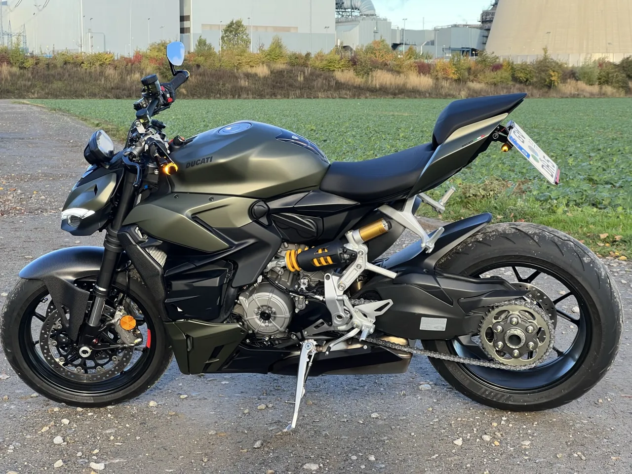 Ducati Streetfighter V2 in Storm Green