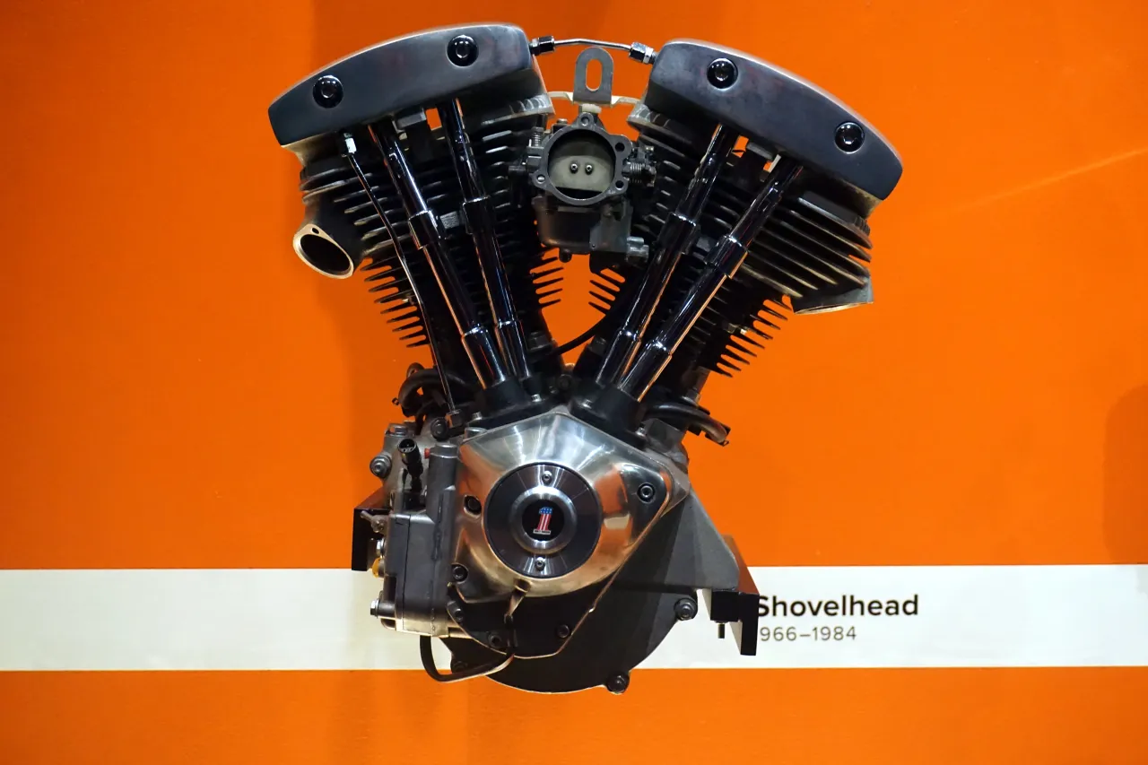 Harley-Davidson Shovelhead classic V-twin engine era 1966-1984