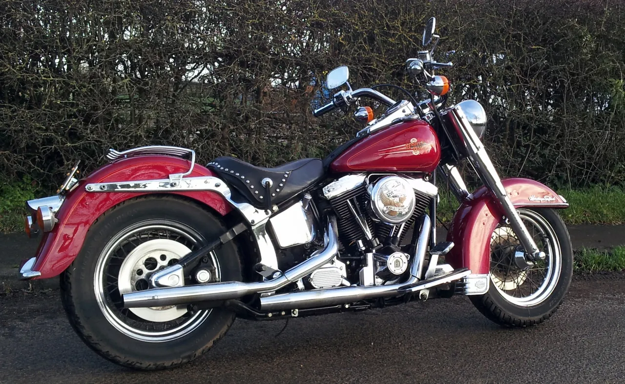 Harley-Davidson Softail Slim 1994-style customised bobber