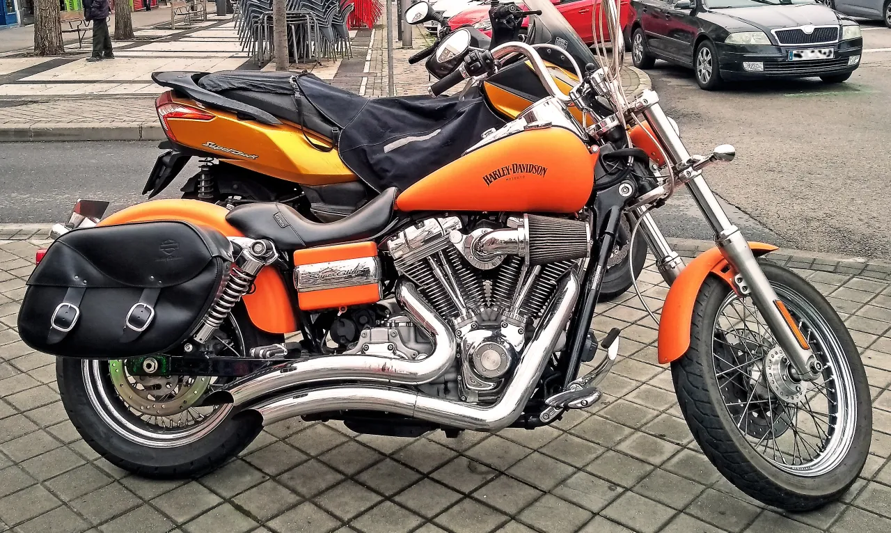Harley-Davidson Super Glide parked in Madrid