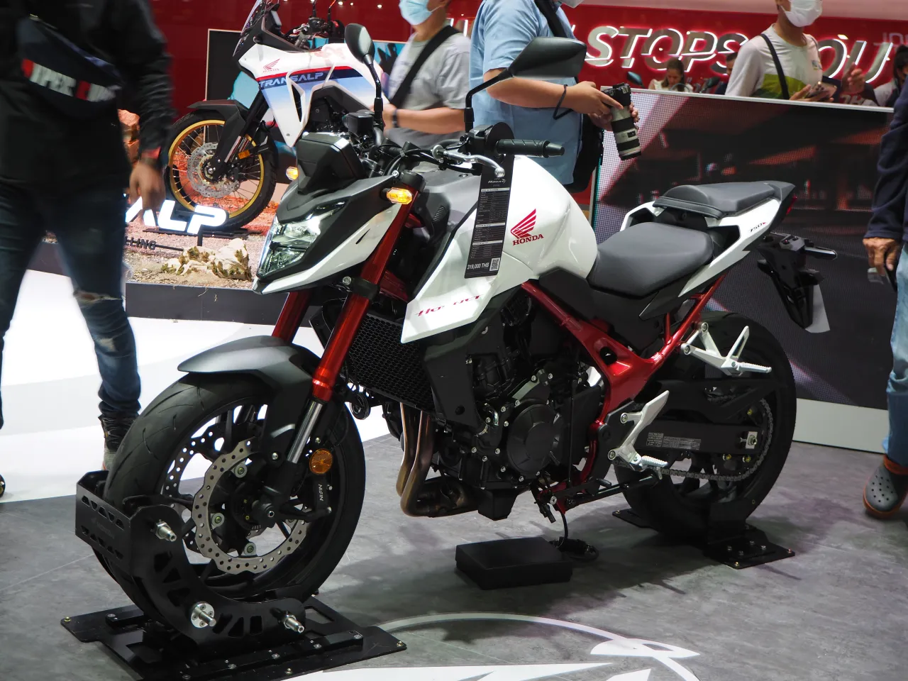 Honda CB 750 Hornet 2023