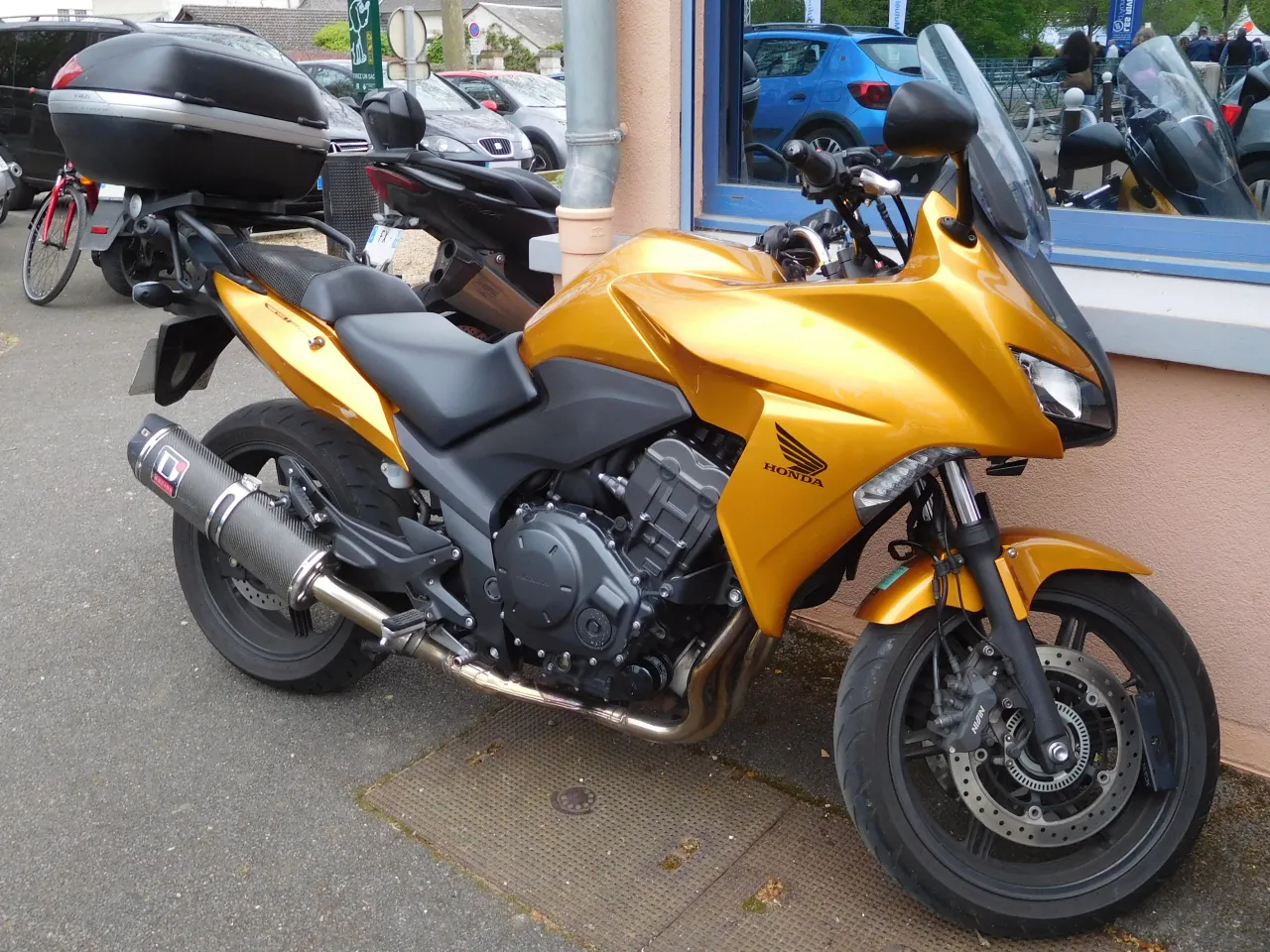 Honda CBF1000 driekwart aanzicht