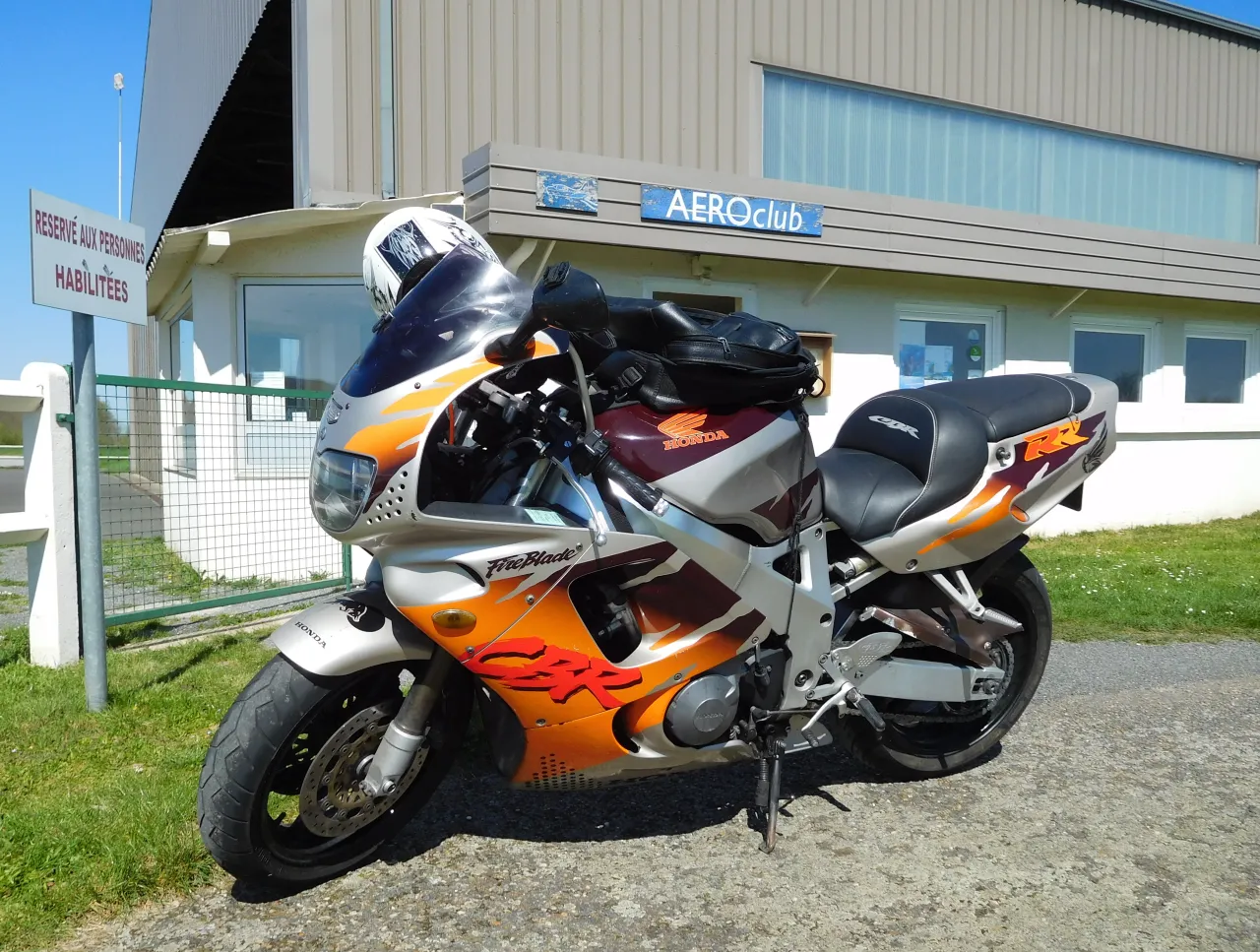 Honda CBR 900 RR Fireblade