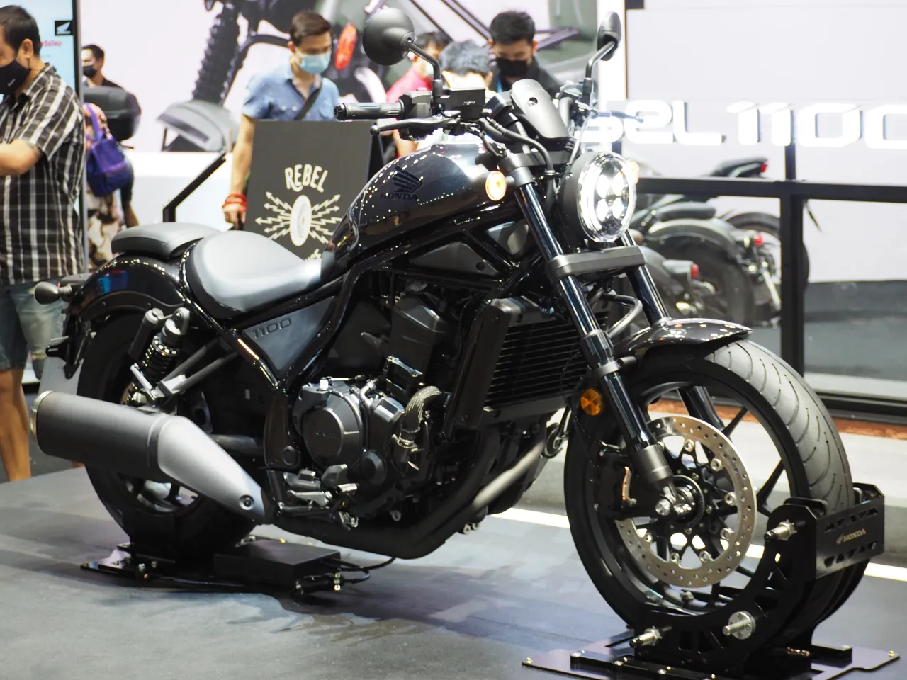 Honda CMX 1100 Rebel cruiser side view