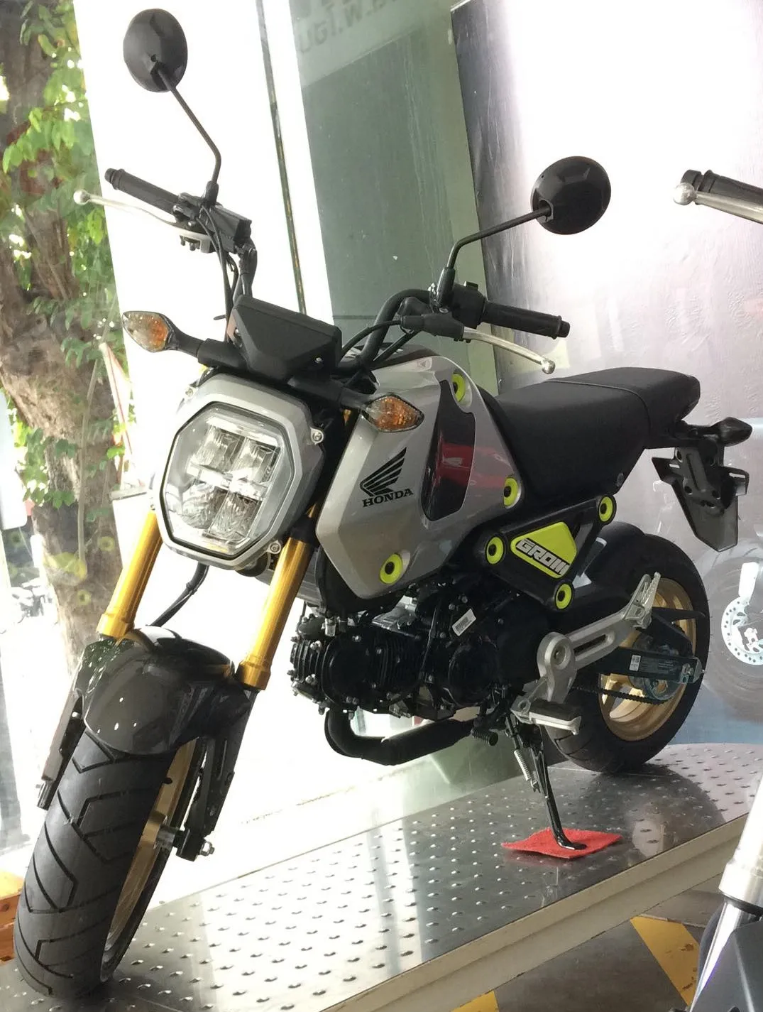 2020 Honda MSX 125 Grom ABS zijaanzicht