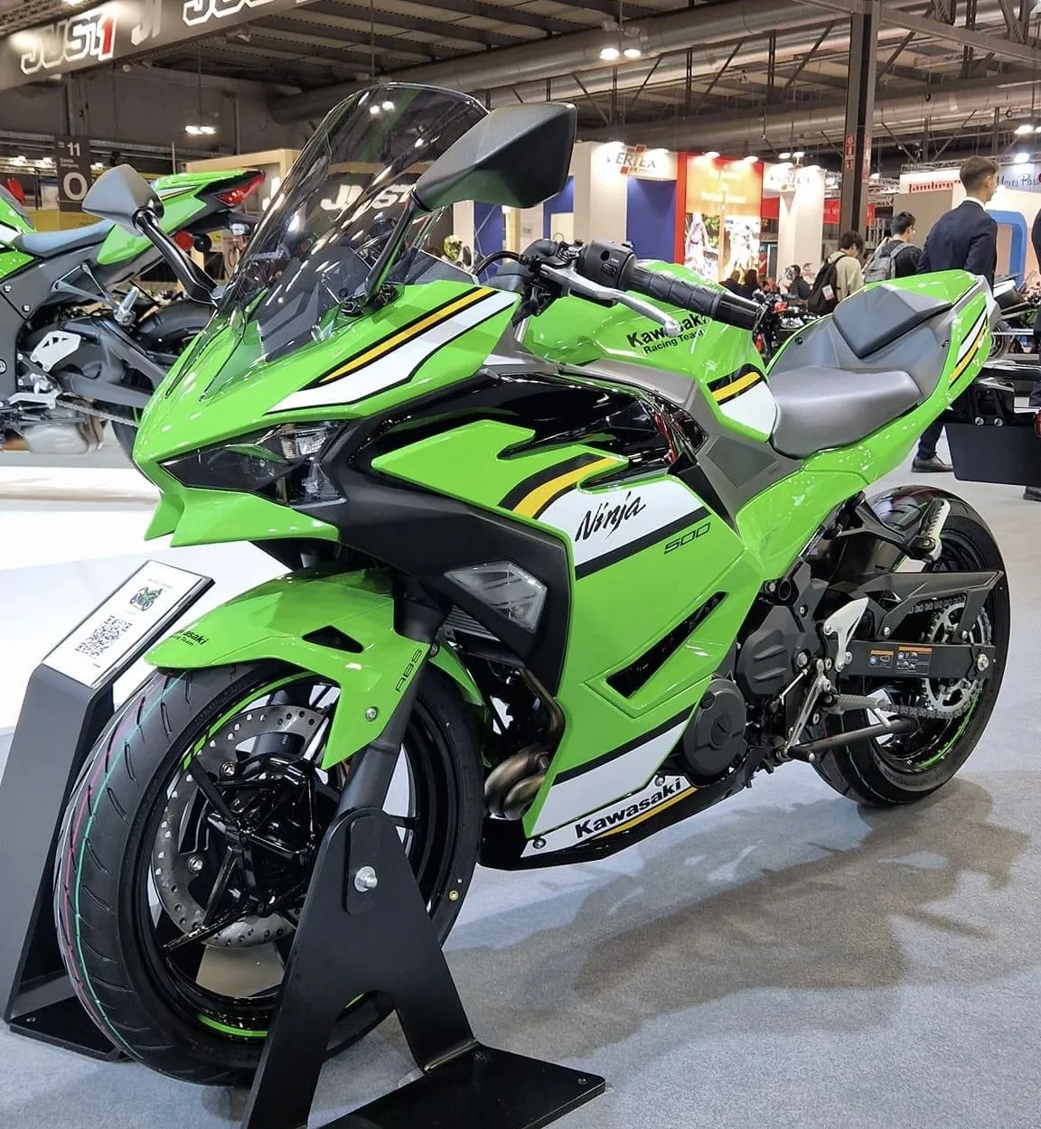 Kawasaki Ninja 500 SE sport motorcycle, front three-quarter view