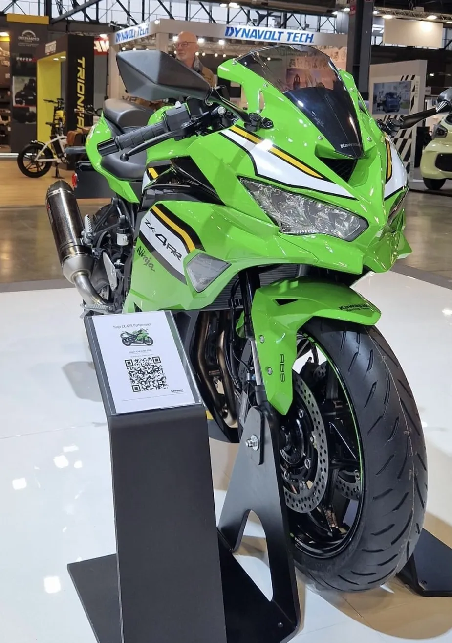 Kawasaki Ninja ZX-4RR Performance 2025