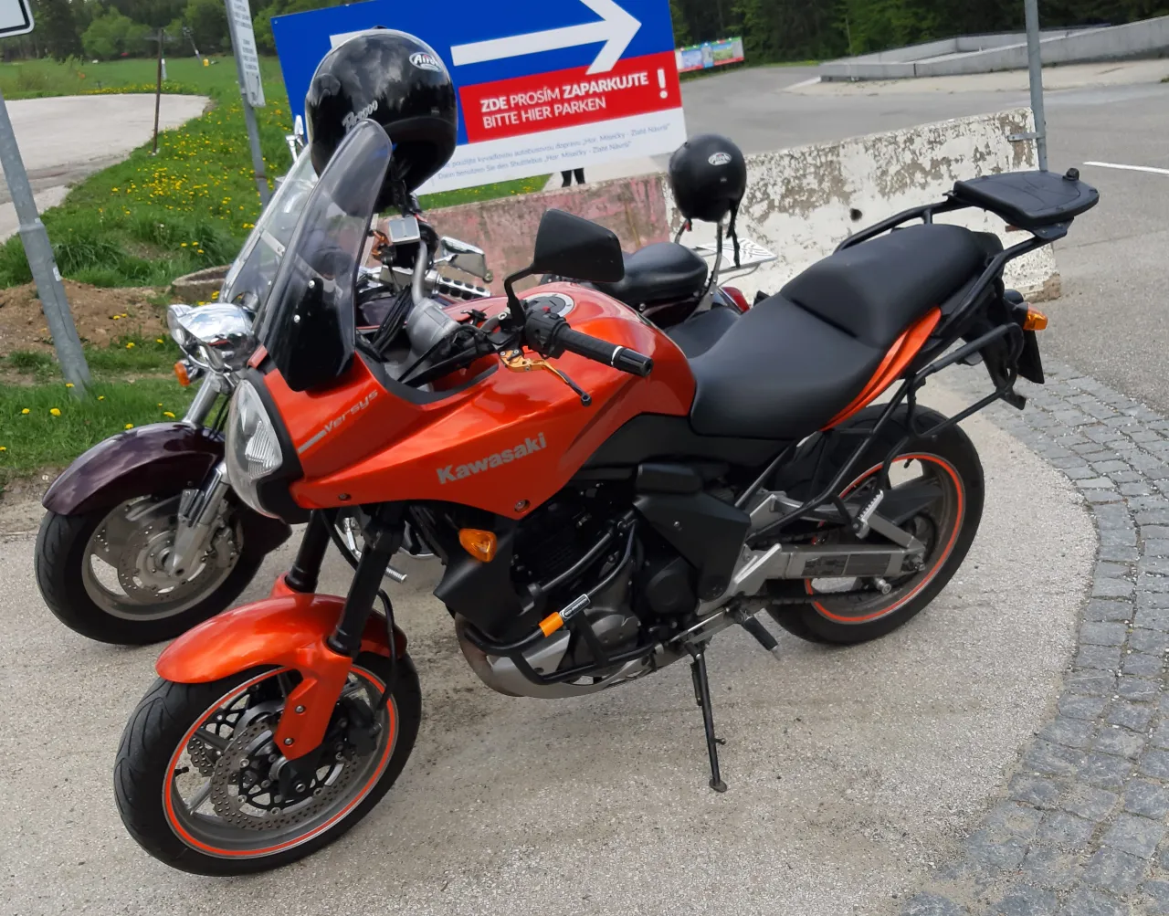 Kawasaki Versys 650 in oranje