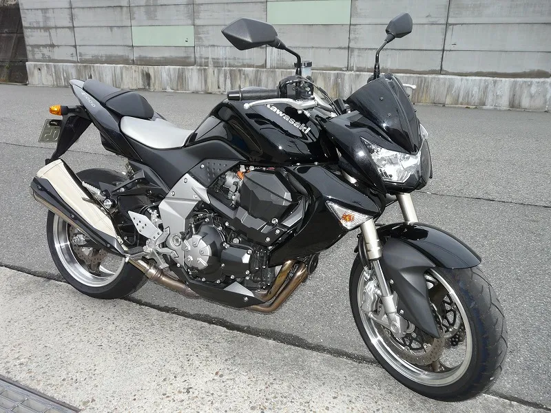Kawasaki Z1000 ZR1000B in zwart
