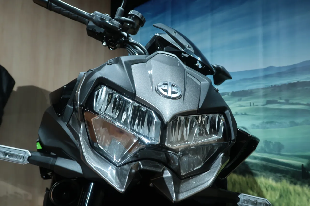 Kawasaki Z H2 vooraanzicht