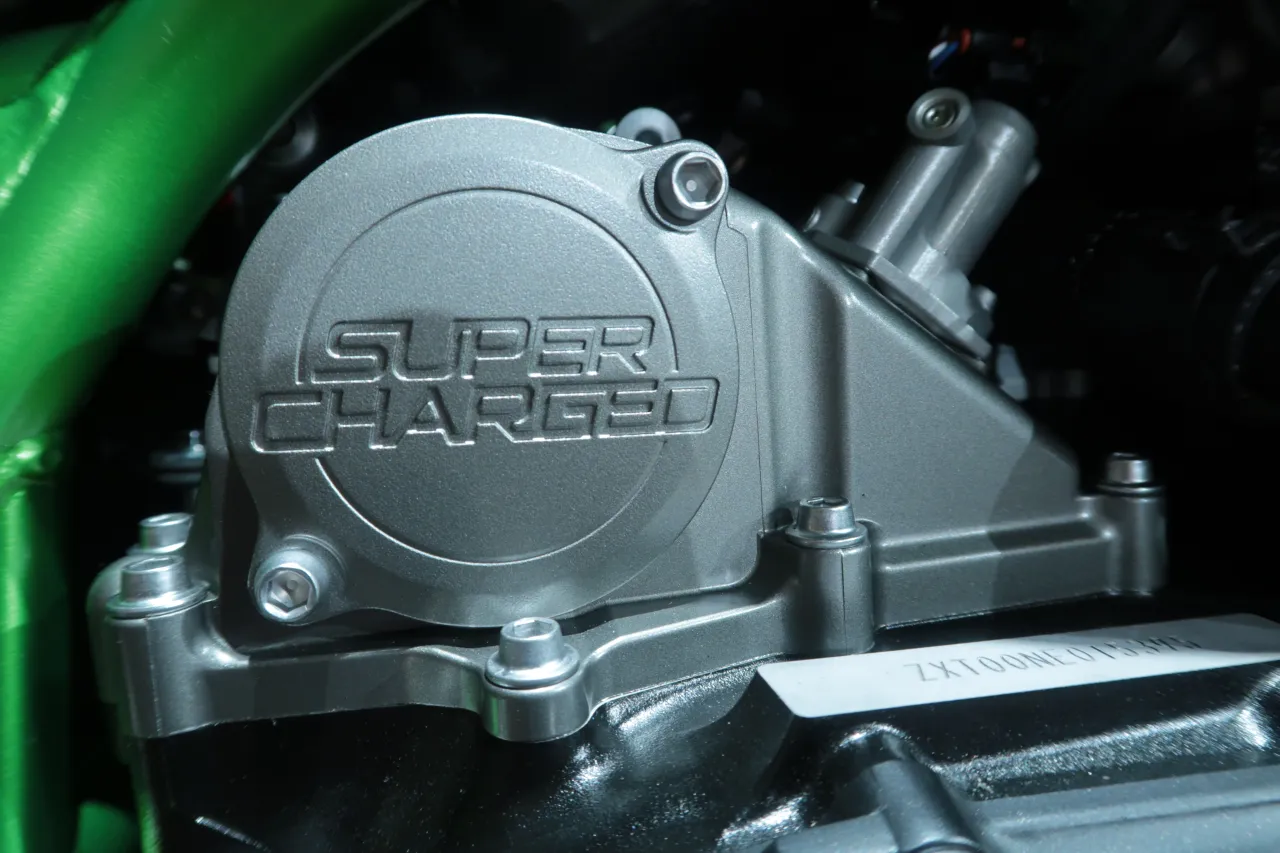 Kawasaki Z H2 supercharger detail