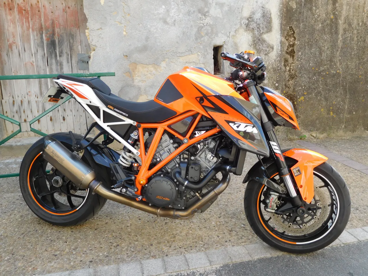 KTM 1290 Super Duke R rechterzijde