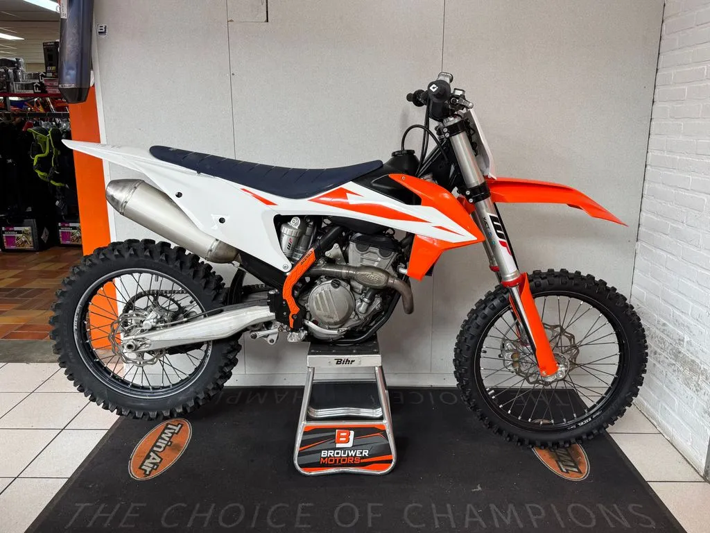 KTM 250 SX-F motocross right side