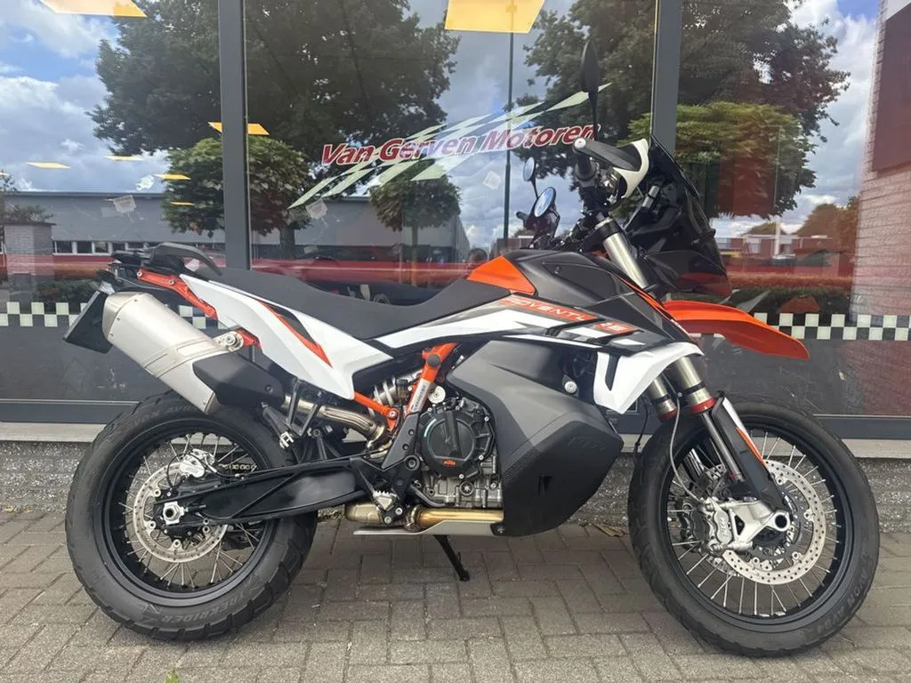 KTM 890 Adventure R adventure motorcycle