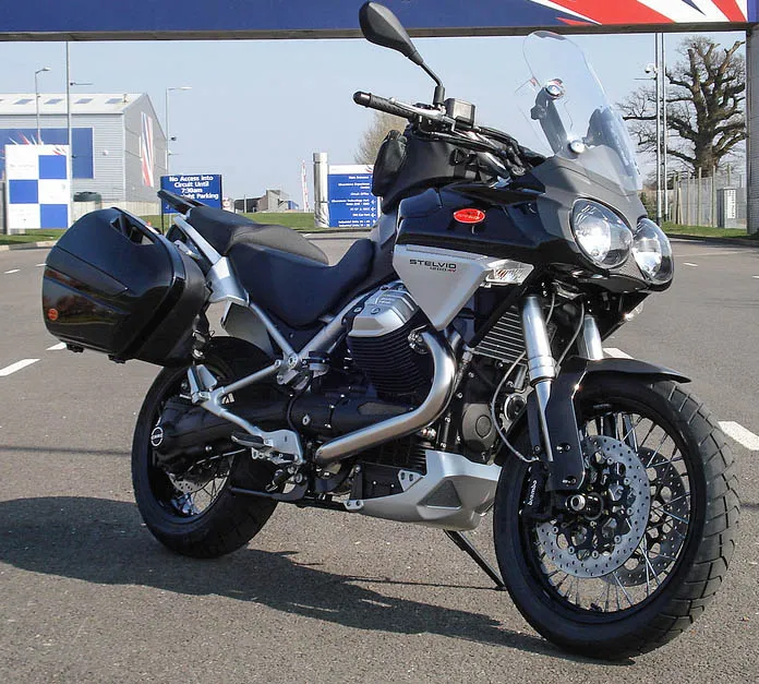 Moto Guzzi Stelvio 1200 NTX adventure