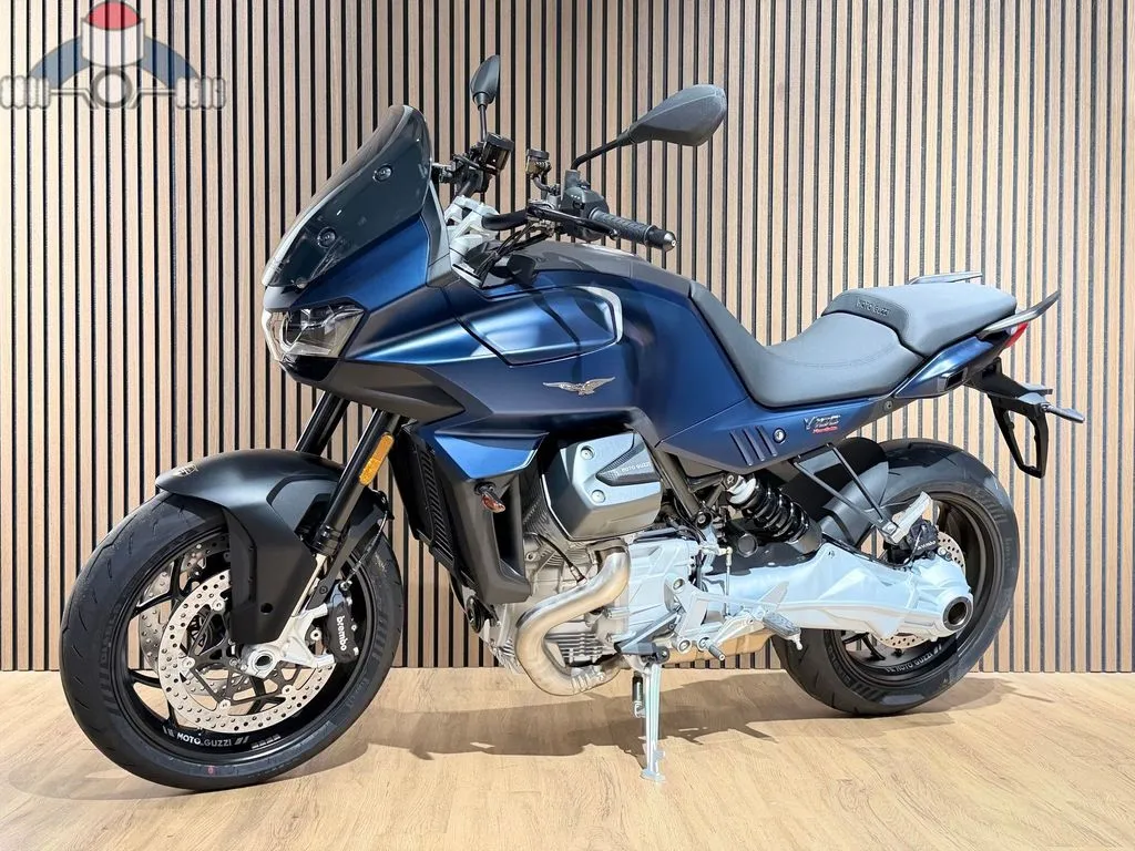 Moto Guzzi V 100 Mandello
