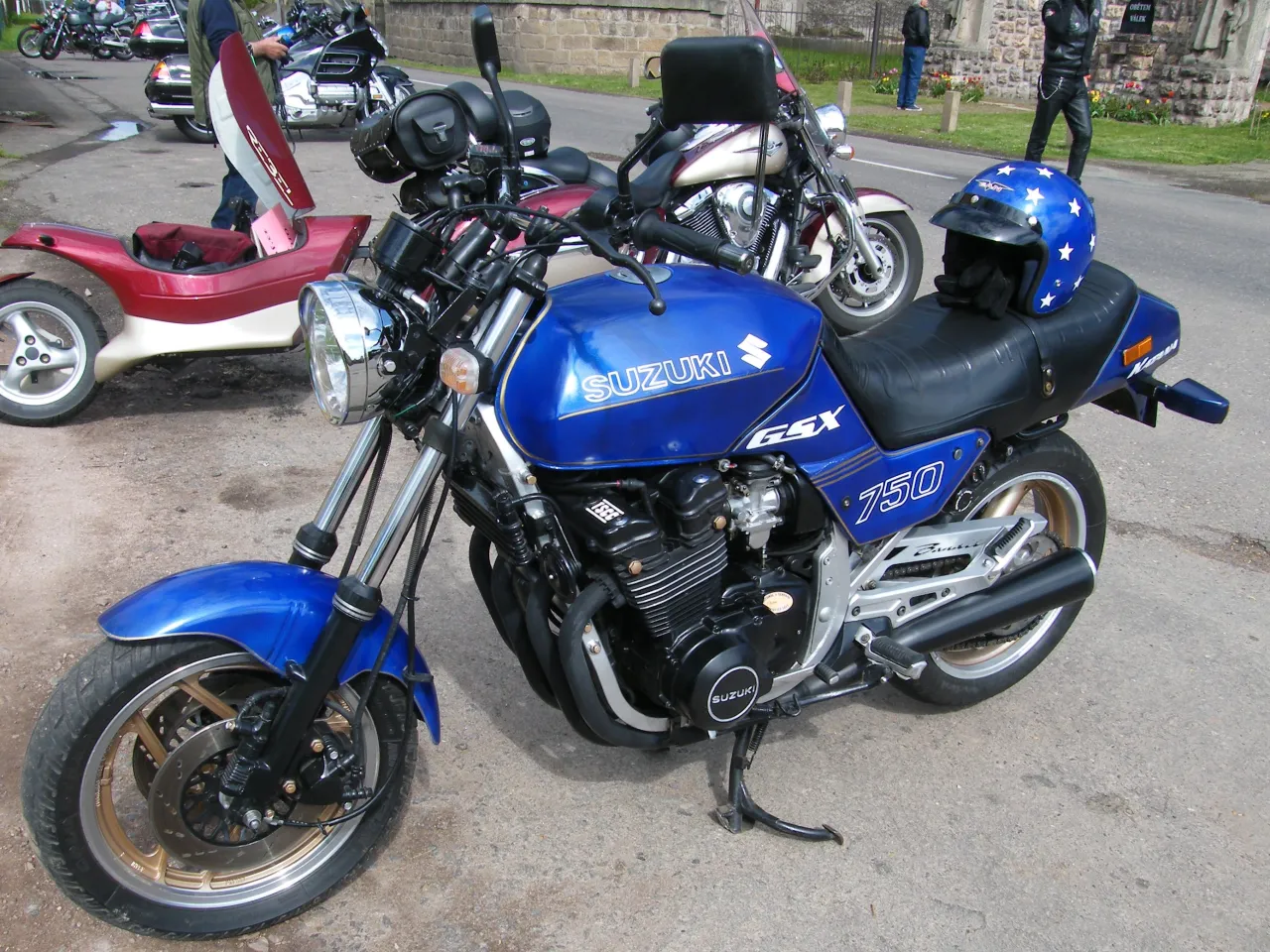 Suzuki GSX 750 Katana 1985