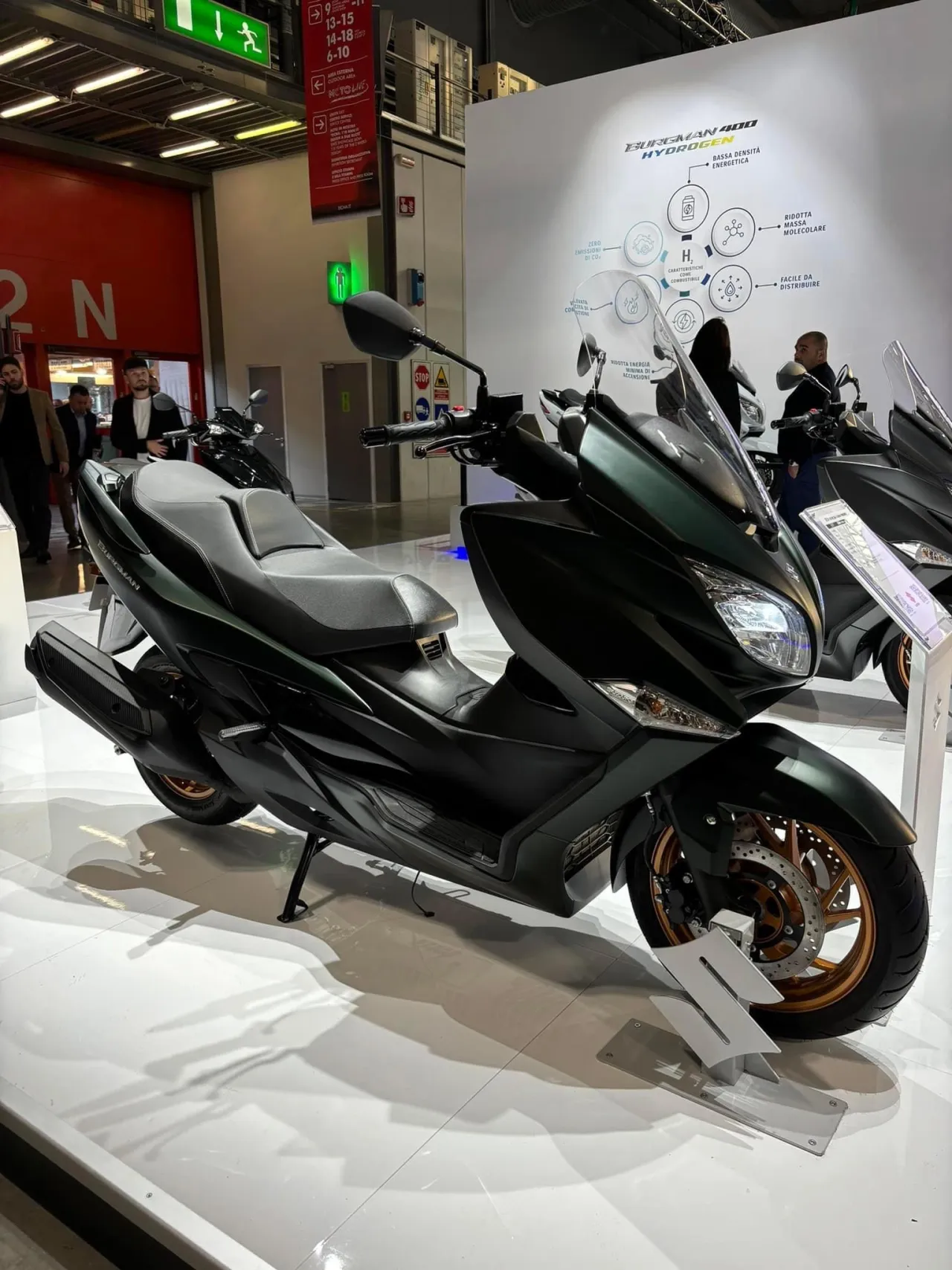 Suzuki Burgman 400 model 2025
