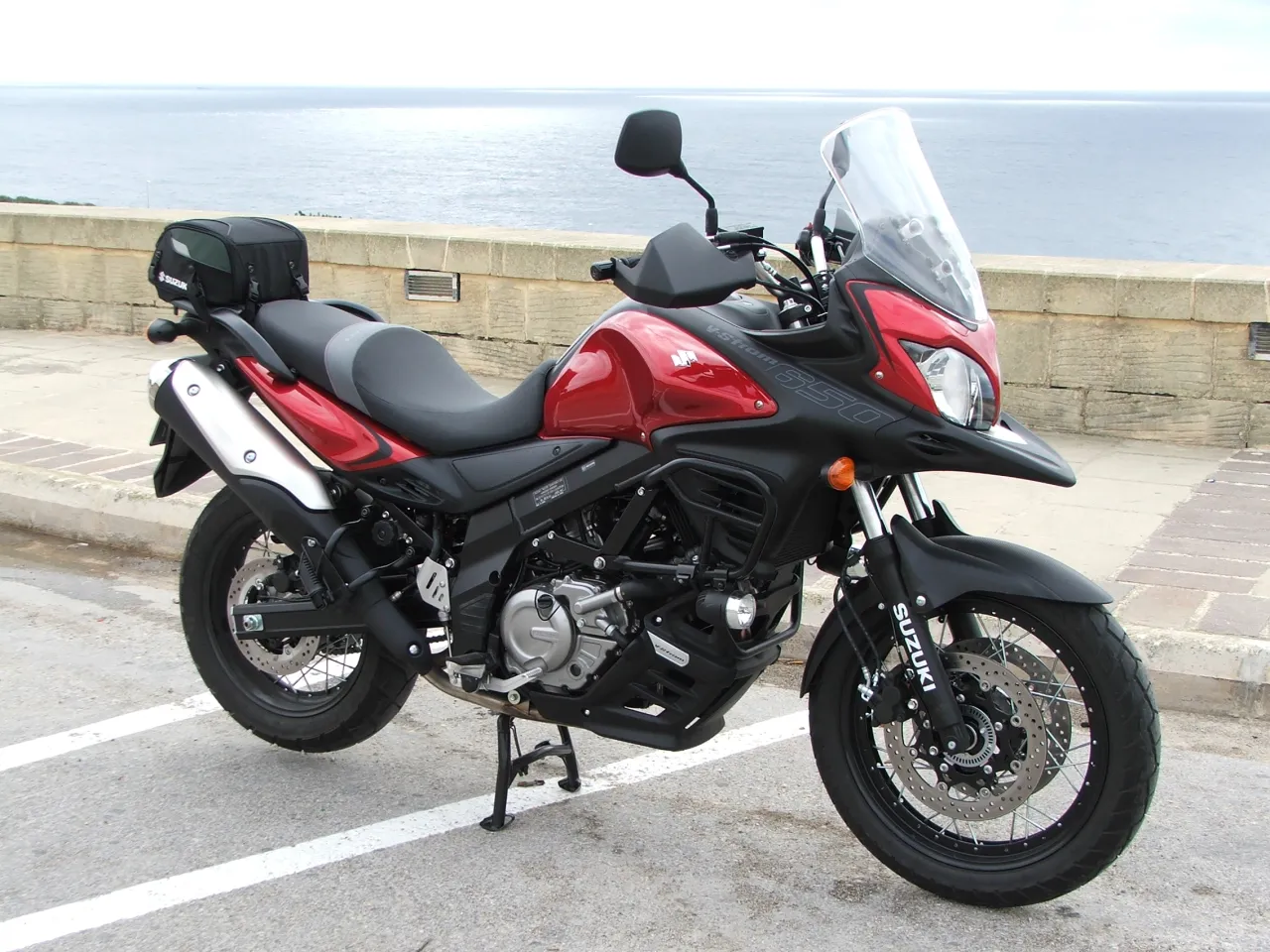 Suzuki V-Strom 650