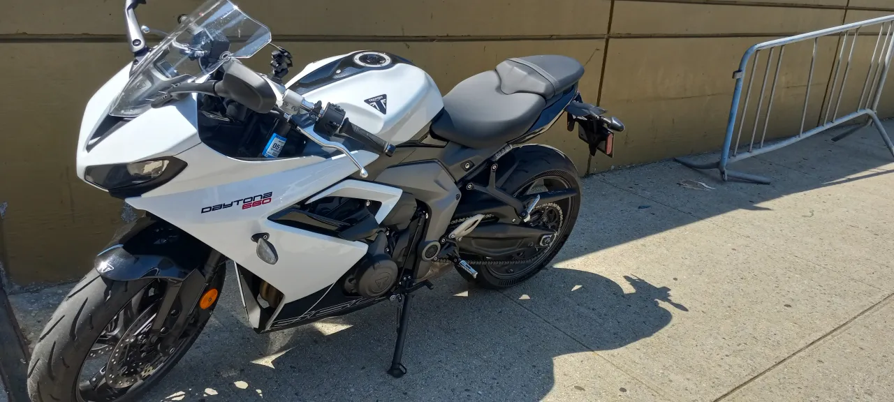 Triumph Daytona 660 supersport