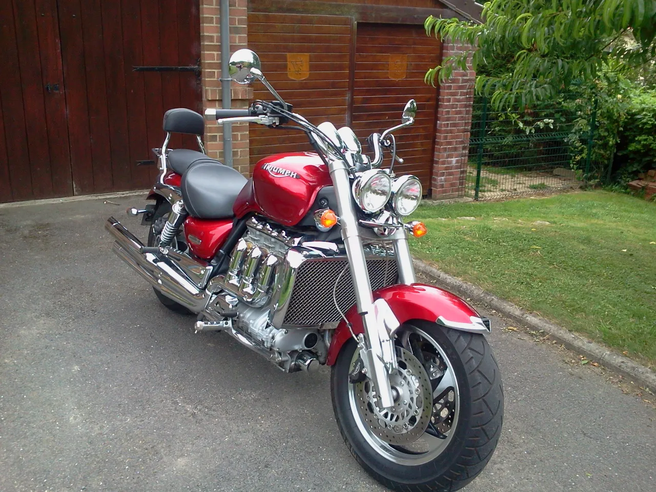 Triumph Rocket 3 zijaanzicht