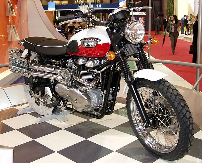 Triumph Scrambler vooraanzicht