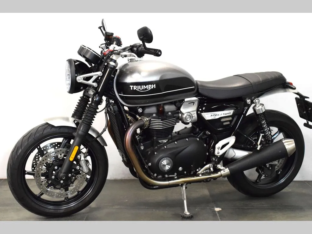 Triumph Speed Twin 1200