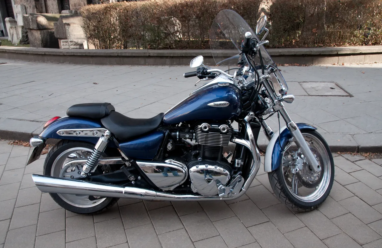 Triumph Thunderbird 1600 zijaanzicht