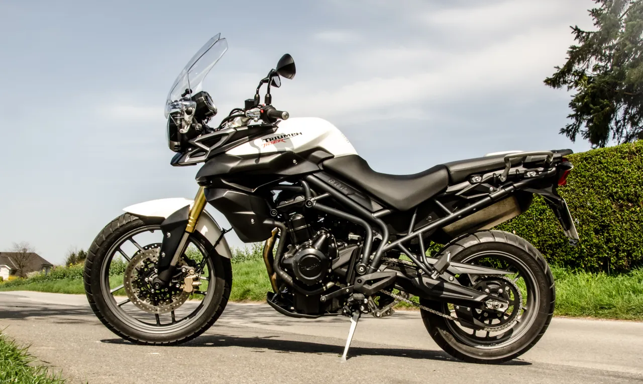 Triumph Tiger 800 model 2012 zijaanzicht