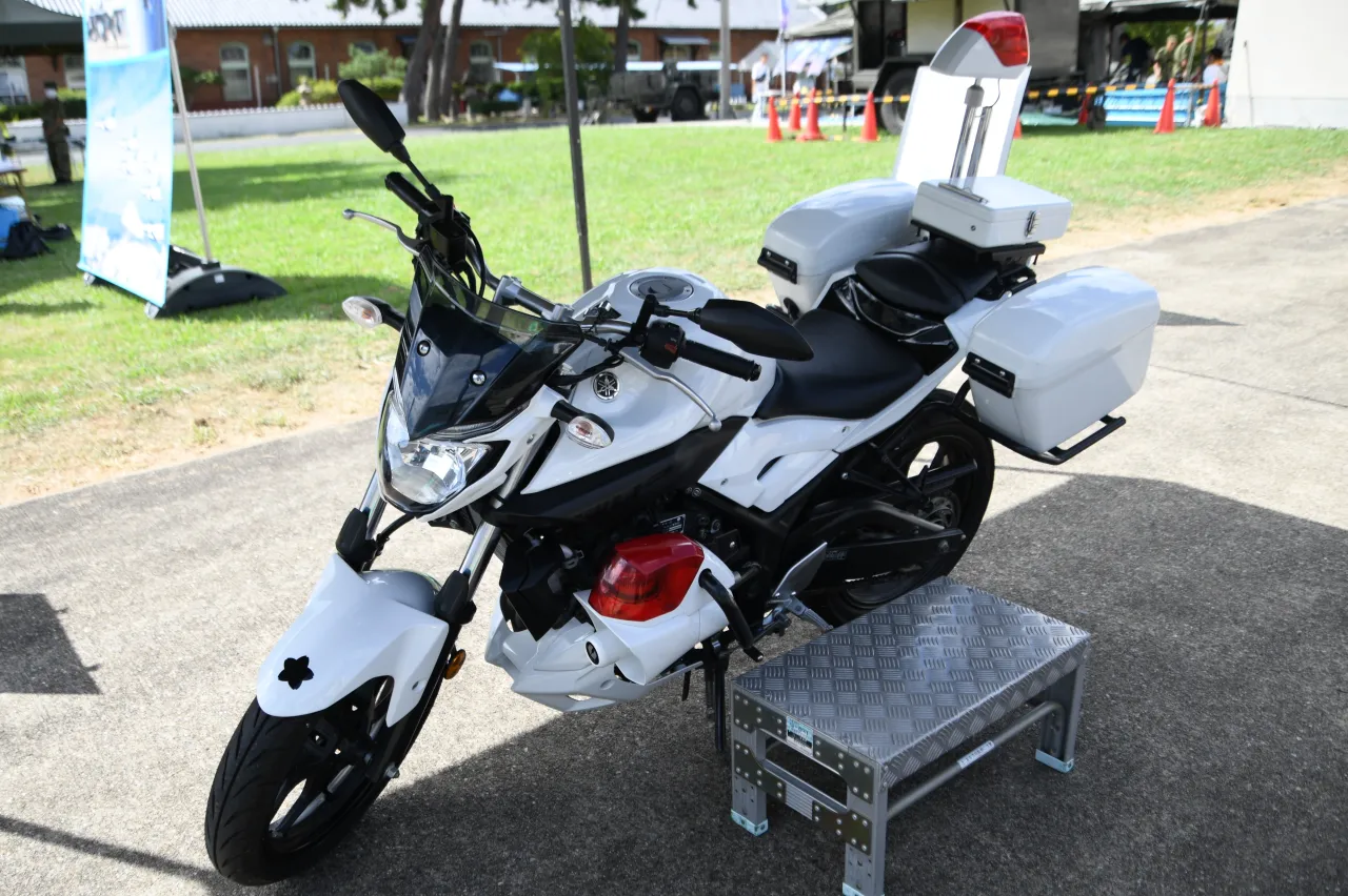 Yamaha MT-03 linker driekwart aanzicht