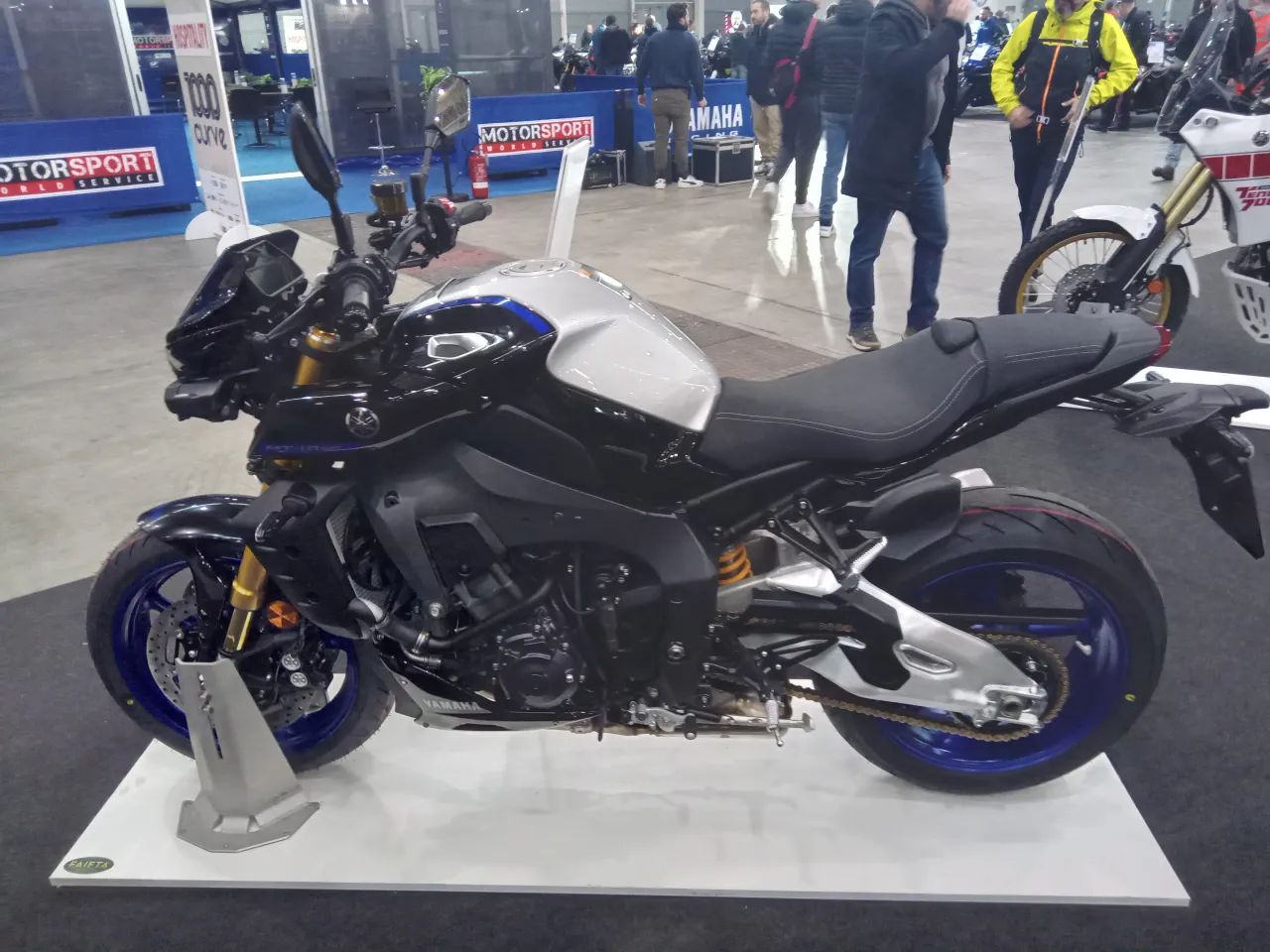 Yamaha MT-10 driekwart aanzicht