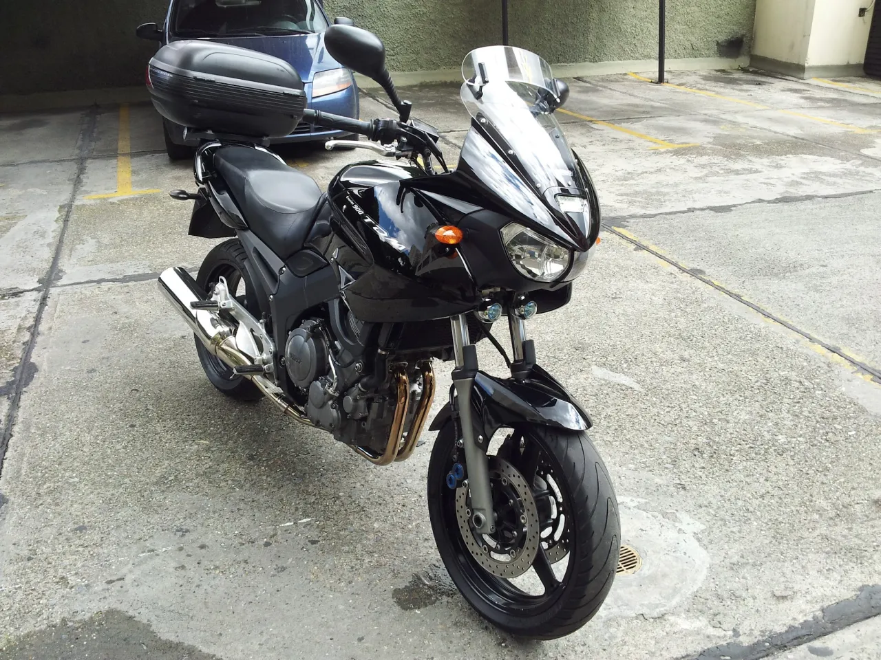 Yamaha TDM 900 vooraanzicht